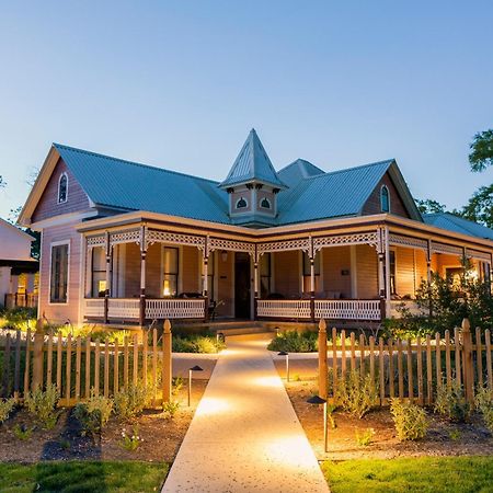 Bed and Breakfast The Menagerie Fredericksburg Exterior foto